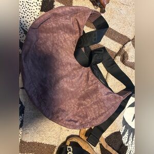 Peppercorn medium crescent